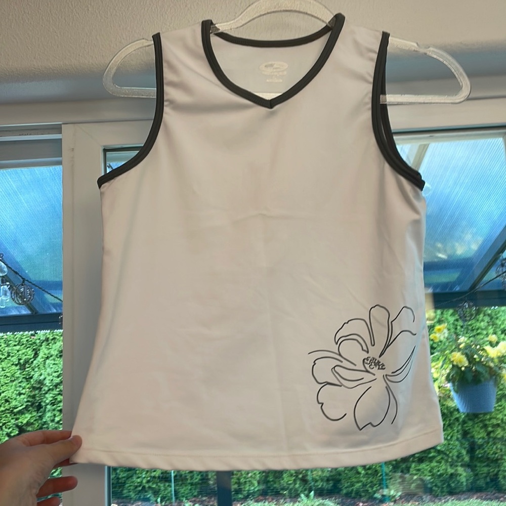 Cute 2000s vibe surfer girl tank